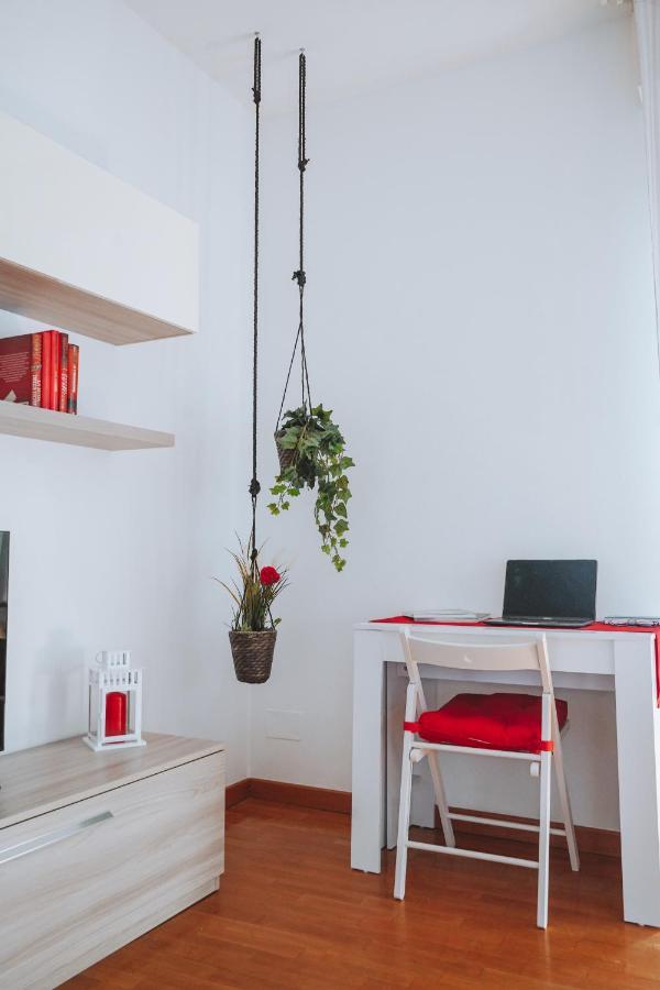 10 Min From The Airport-Wifi-Free Parking Apartamento Samarate Exterior foto